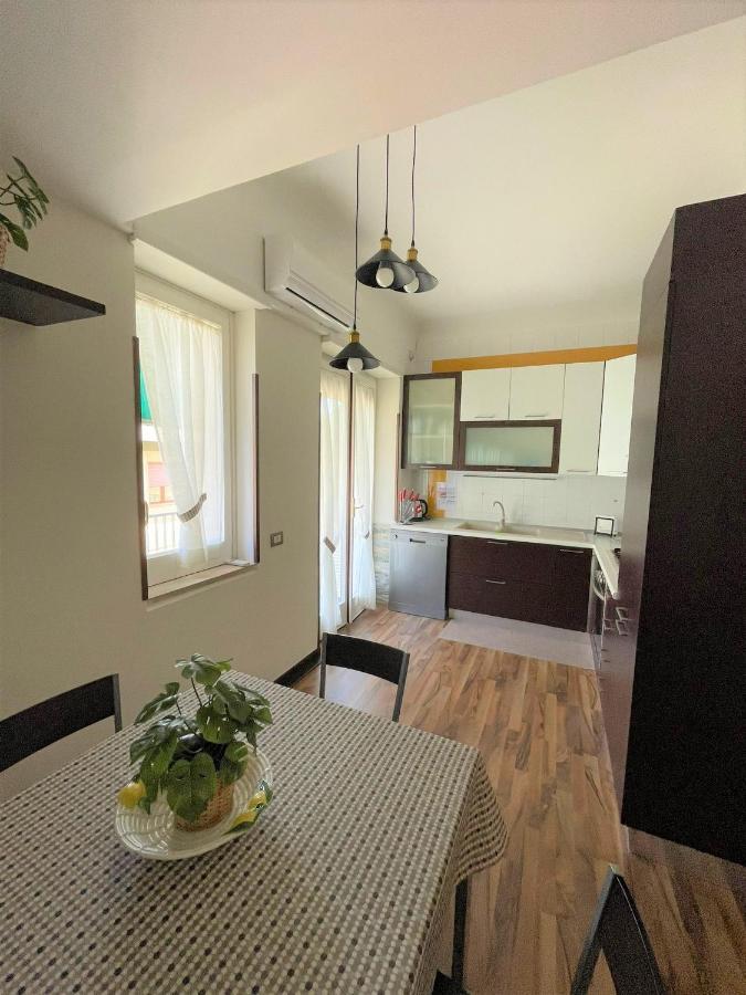 Emy House Sorrento Apartment ภายนอก รูปภาพ