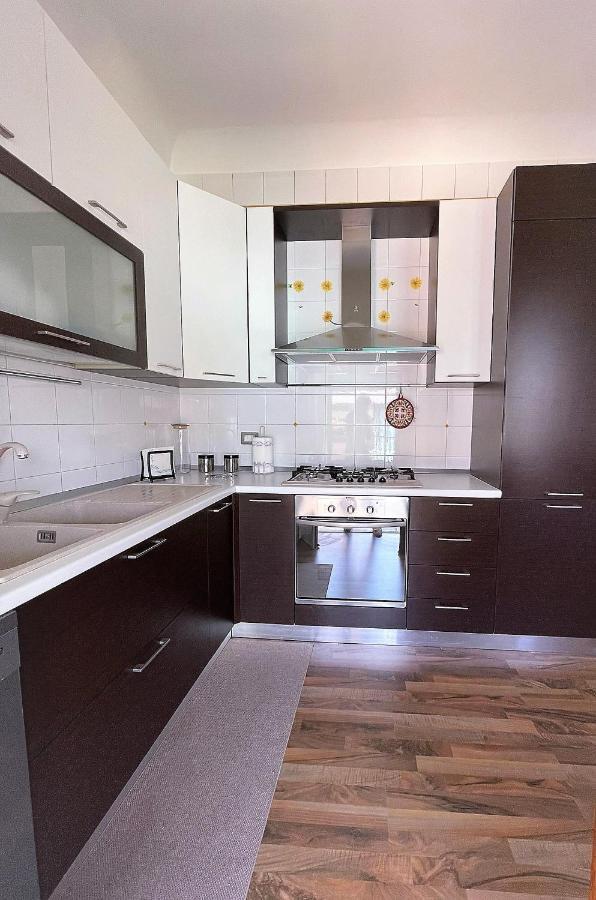 Emy House Sorrento Apartment ภายนอก รูปภาพ