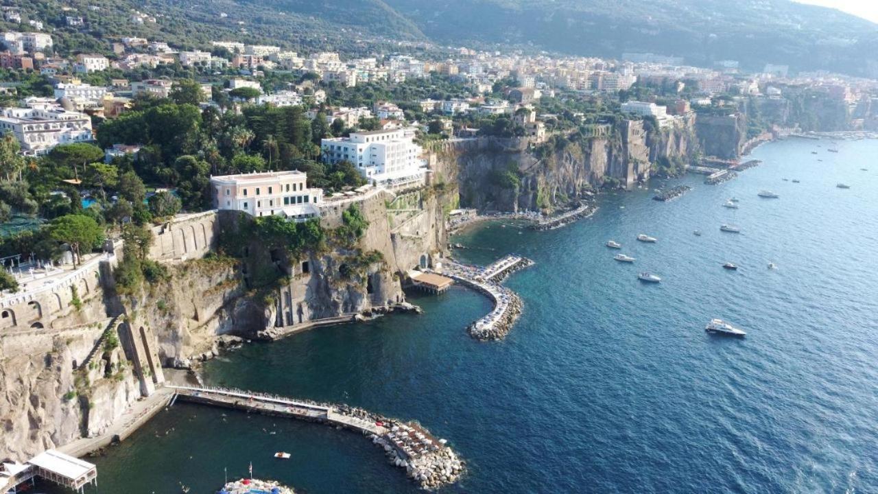 Emy House Sorrento Apartment ภายนอก รูปภาพ